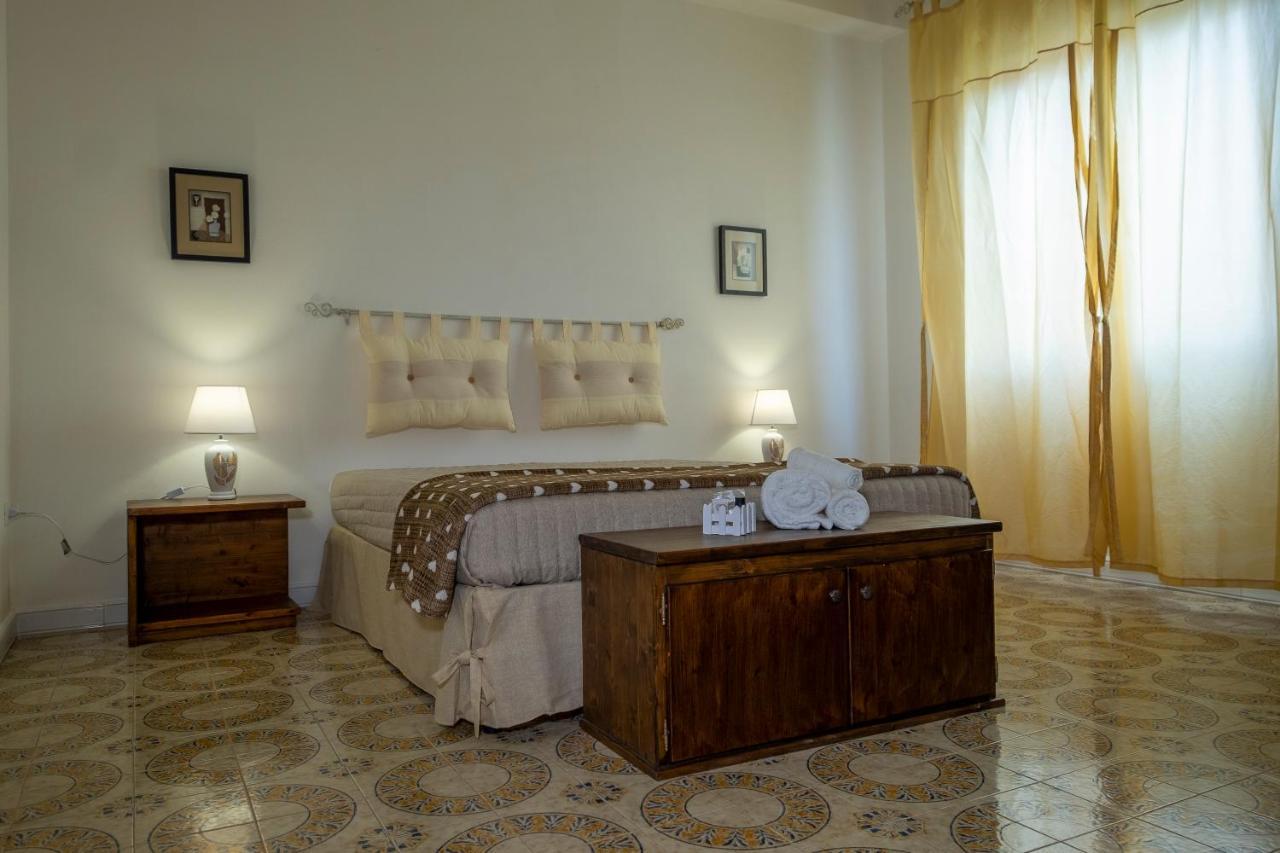 Hotel Soleo Quartu SantʼElena Exteriör bild