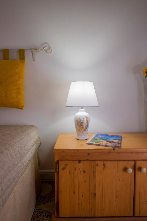 Hotel Soleo Quartu SantʼElena Exteriör bild